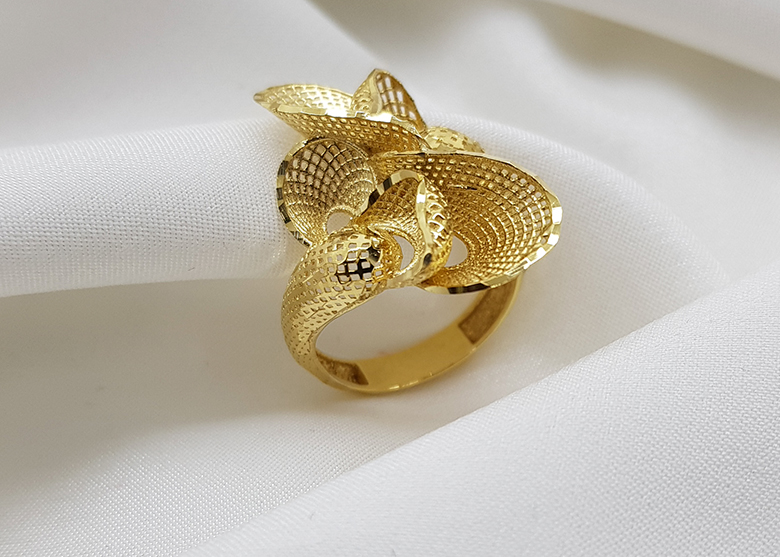 Coleção Filigrana: anel em ouro