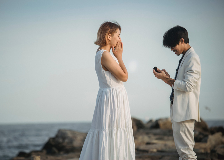 Conheça o anel solitário: pedido casamento