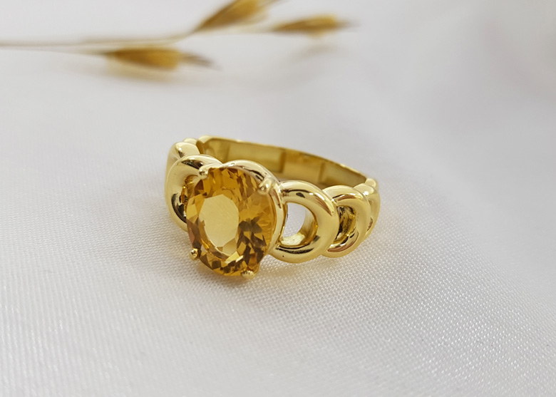 Anel Citrino em Ouro 18k