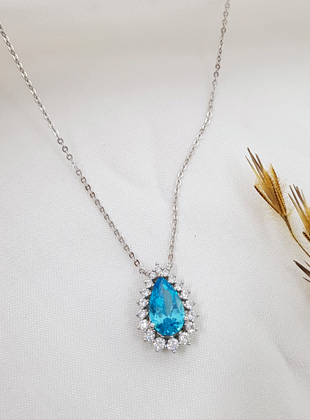 Amizades Femininas: Como joias simbolizam laços especiais entre mulheres