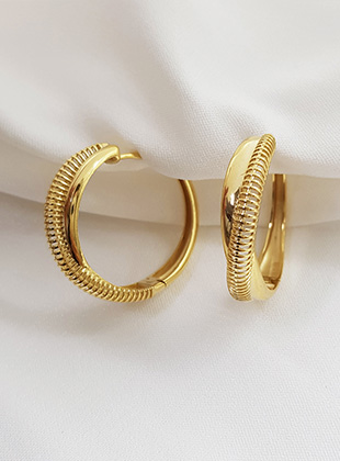 O Poder dos Rituais de Autocuidado: Como Joias Fazem Parte do Seu Momento Especial